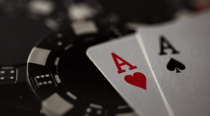 Pemain piv805 merayakan Kemenangan besar jackpot slot di platform hiburan online Indonesia